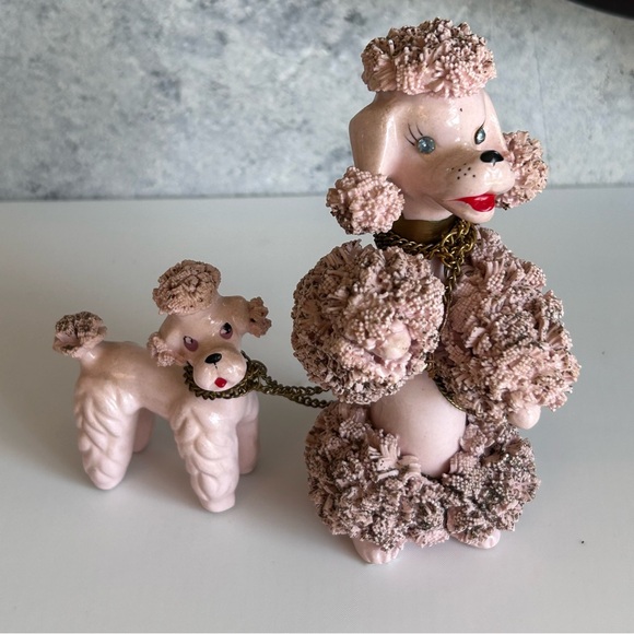 Vintage Pink Poodle Chained Puppy Spaghetti Trim Porcelain Figurines MCM Kitschy - Picture 13 of 15
